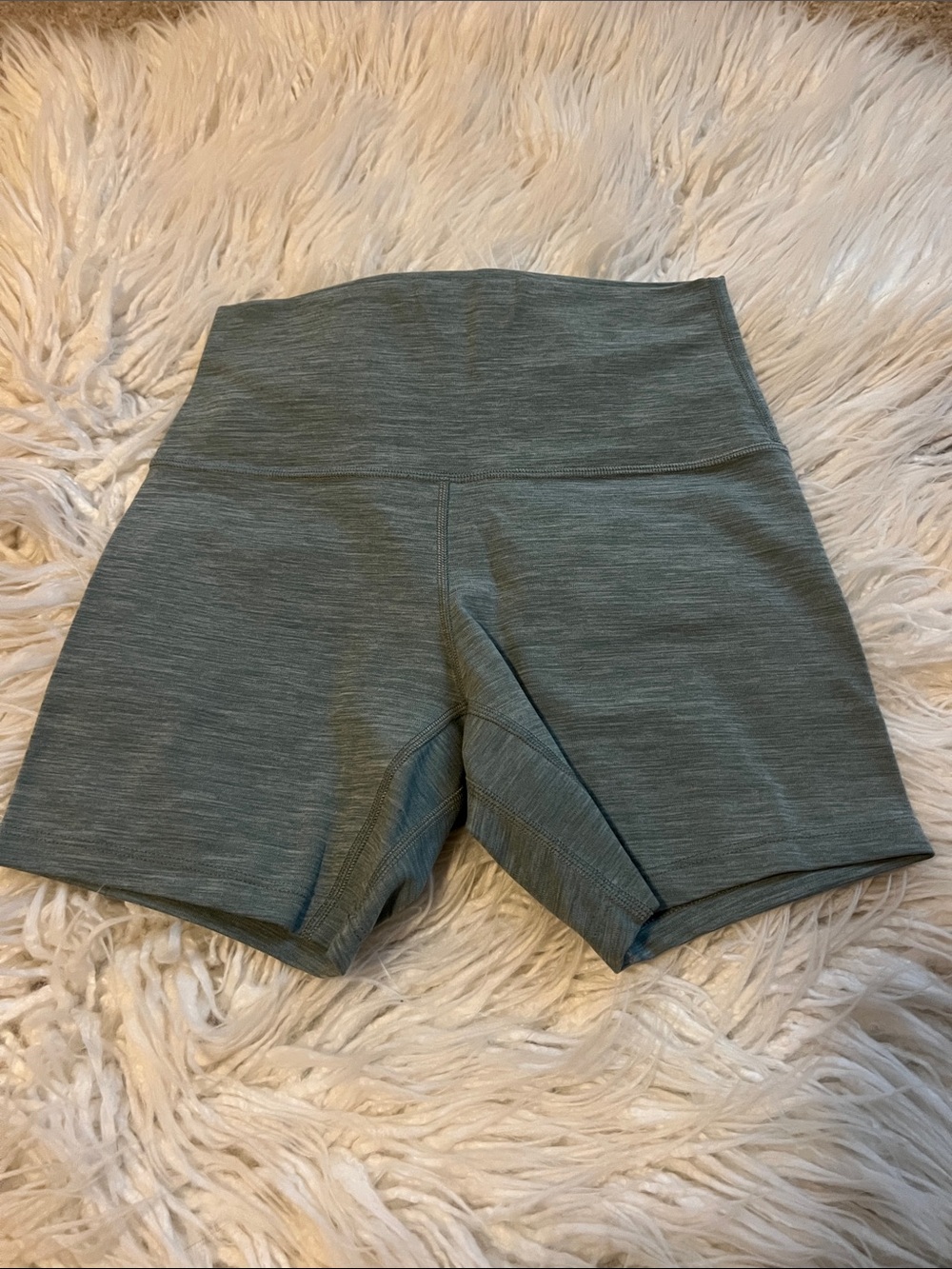 Lululemon Align Shorts 6"